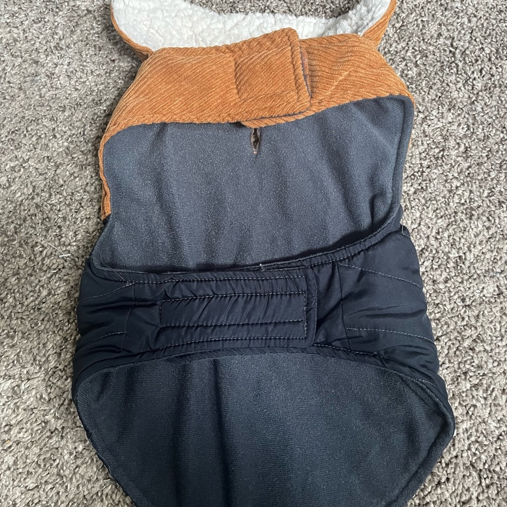 Dog jacket - Picture 2 of 2